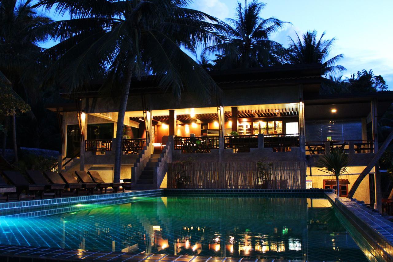 West Coast Beach Resort Ko Pha Ngan Buitenkant foto