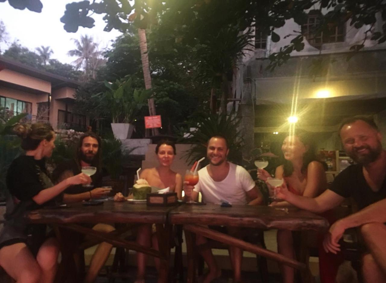 West Coast Beach Resort Ko Pha Ngan Buitenkant foto
