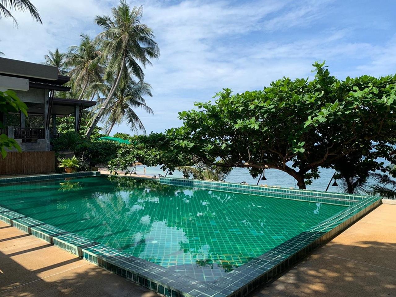West Coast Beach Resort Ko Pha Ngan Buitenkant foto